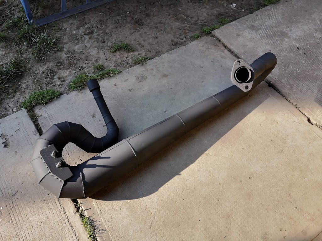 Zwykła stal z czarną farbą żaroodporną