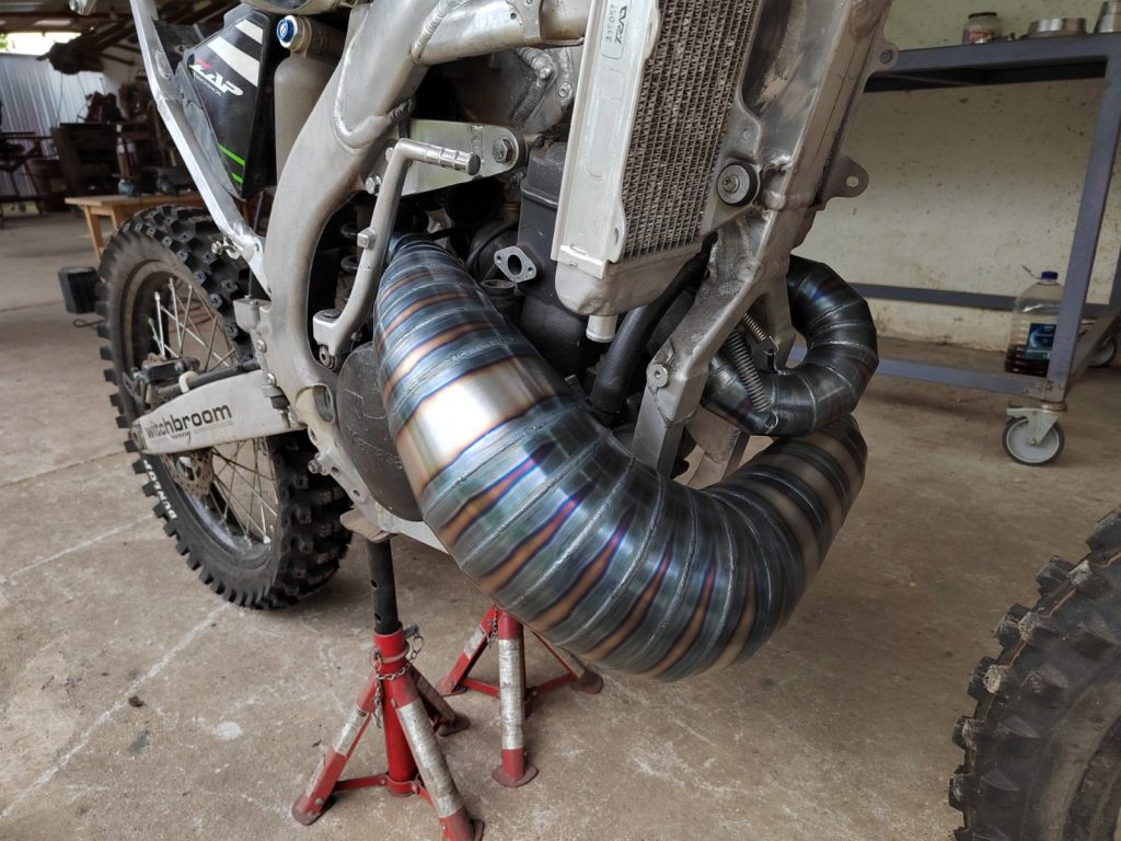 Zwykła stal bez dodatkowej powłoki